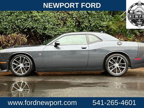 Used 2018 Dodge Challenger R/T Scat Pack w/ Leather Interior Group image 6