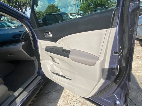 Used 2013 Honda CR-V LX image 19