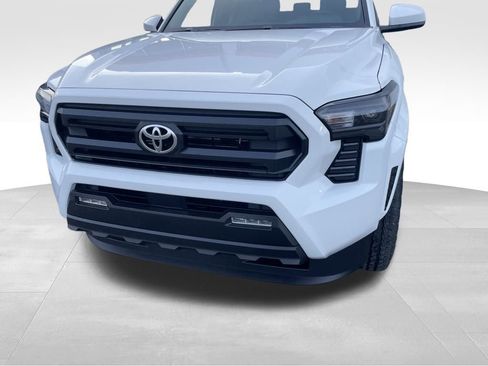 New 2026 Toyota Tacoma SR5 image 19