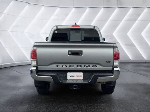 Used 2023 Toyota Tacoma TRD Off-Road image 5