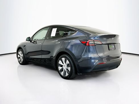 Used 2024 Tesla Model Y Long Range image 5
