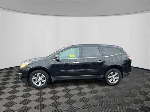 Used 2017 Chevrolet Traverse LT image 4
