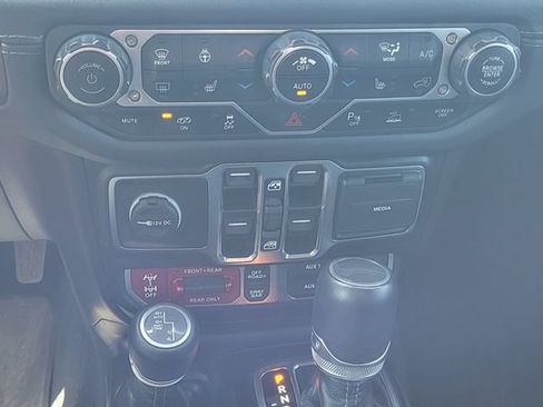 Used 2024 Jeep Wrangler Unlimited Rubicon 392 AWD/4WD image 18