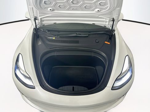 Used 2018 Tesla Model 3 Long Range RWD image 34