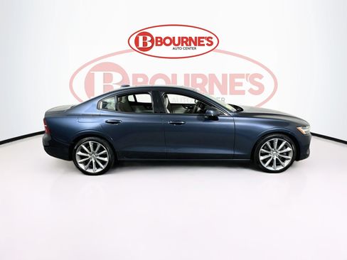 Used 2020 Volvo S60 T6 Momentum w/ Protection Package AWD/4WD image 13