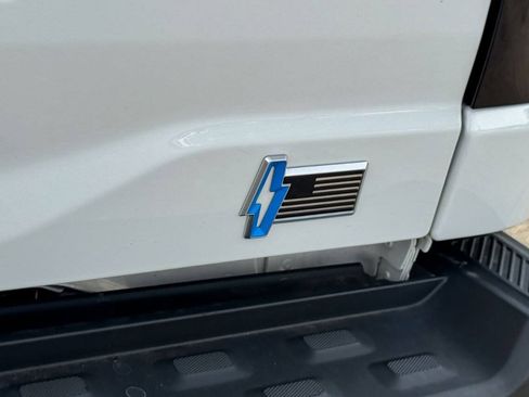 Used 2023 Ford F150 Lightning XLT AWD/4WD image 22