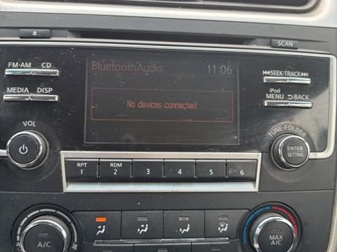 Used 2017 Nissan Altima 2.5 SR w/ Midnight Edition Package image 13