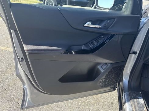 New 2026 Chevrolet Equinox RS w/ LPO, Floor Liner Package image 23