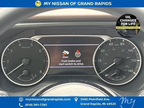 Used 2023 Nissan Rogue SV AWD/4WD image 19