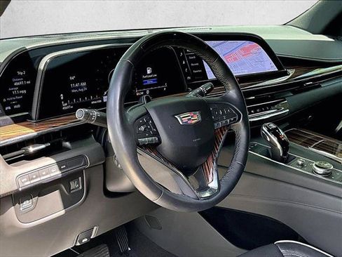 Used 2024 Cadillac Escalade Premium Luxury AWD/4WD image 14