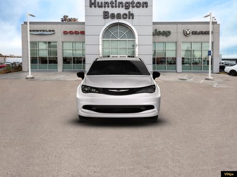 New 2026 Chrysler Voyager LX image 12