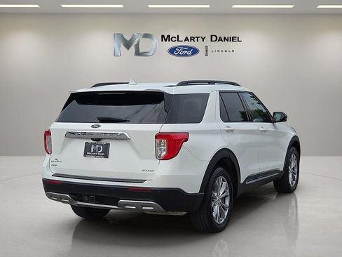 Certified 2023 Ford Explorer XLT w/ Equipment Group 202A AWD/4WD image 5