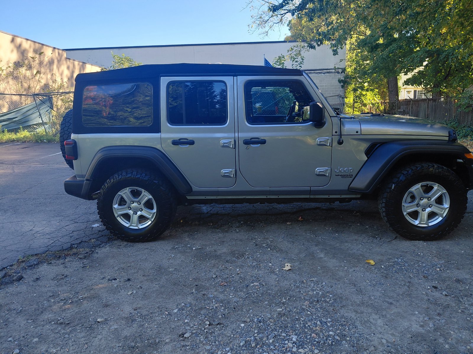 Used 2019 Jeep Wrangler Unlimited Sport S AWD/4WD image 31