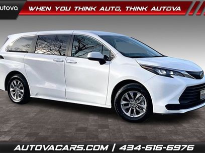 Used 2024 Toyota Sienna LE