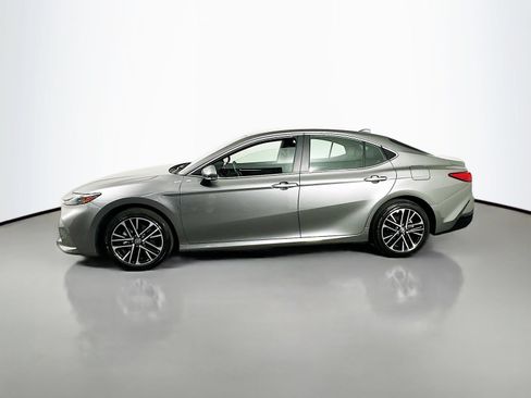 Certified 2025 Toyota Camry XLE AWD/4WD image 4