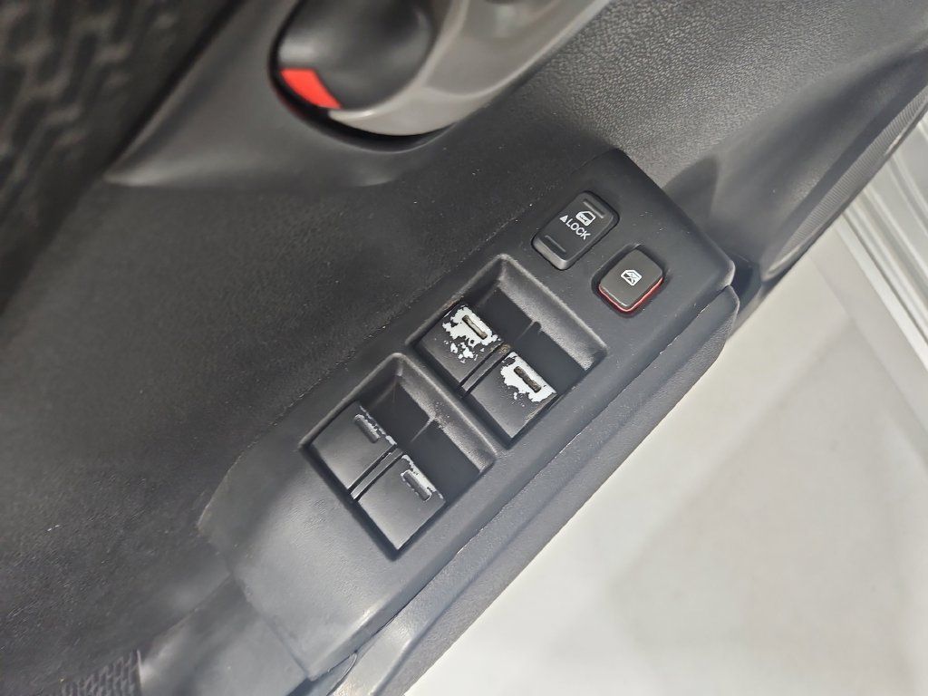 Used 2012 Honda Fit Sport image 11