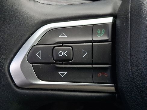 Used 2022 Jeep Compass Latitude image 21