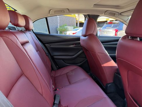 Used 2023 MAZDA MAZDA3 s image 17