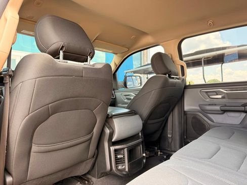 Used 2019 RAM 1500 Big Horn RWD image 23