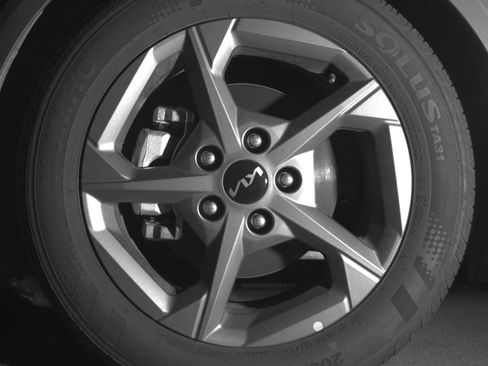 Used 2025 Kia K4 LXS image 12