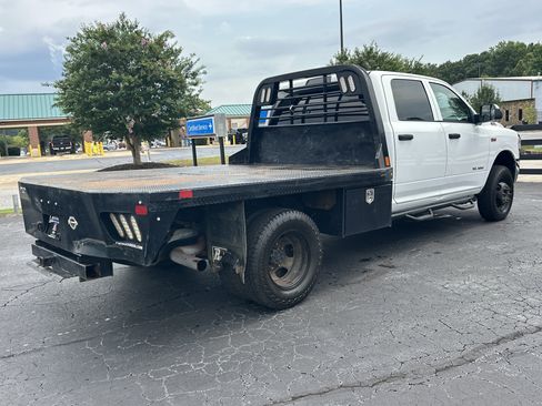 Used 2020 RAM 3500 Tradesman w/ Chrome Appearance Group AWD/4WD image 8