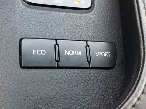 Used 2016 Toyota Avalon Touring image 31