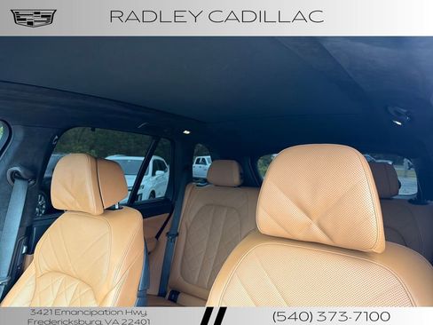 Used 2024 BMW X5 M60i AWD/4WD image 2