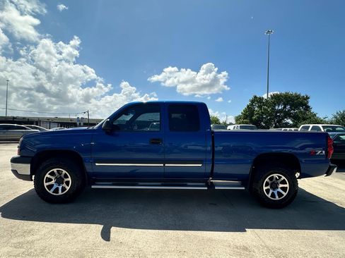 Used 2003 Chevrolet Silverado 1500 LS w/ Off-Road Package AWD/4WD image 2