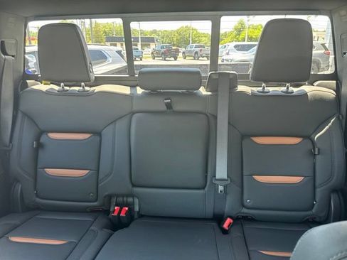 New 2026 GMC Sierra 2500 AT4 w/ AT4 Premium Plus Package AWD/4WD image 13