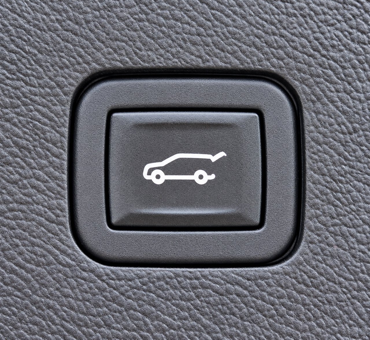 Certified 2021 Chevrolet Traverse LT FWD image 30