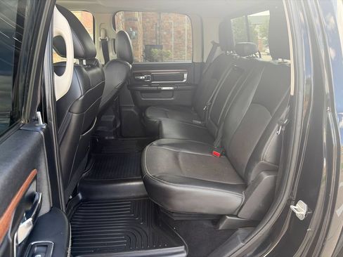 Used 2013 RAM 1500 Laramie w/ Convenience Group AWD/4WD image 17