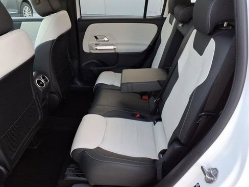 Certified 2023 Mercedes-Benz GLB 250 image 18