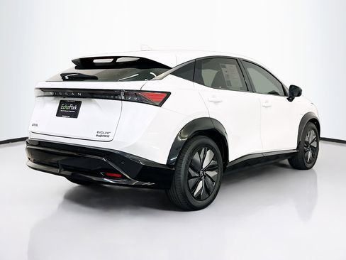 Used 2024 Nissan Ariya AWD image 9
