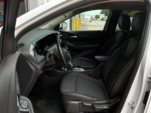 Used 2025 Buick Encore GX Preferred FWD image 10