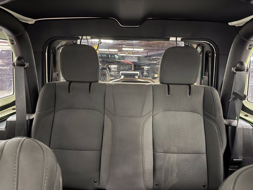 Used 2018 Jeep Wrangler Sport AWD/4WD image 14