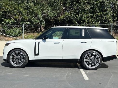 New 2026 Land Rover Range Rover SE AWD/4WD image 2