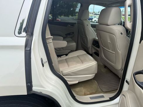 Used 2015 GMC Yukon Denali w/ Premium Package AWD/4WD image 31