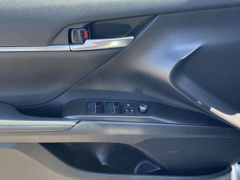 Used 2023 Toyota Camry XSE FWD image 16