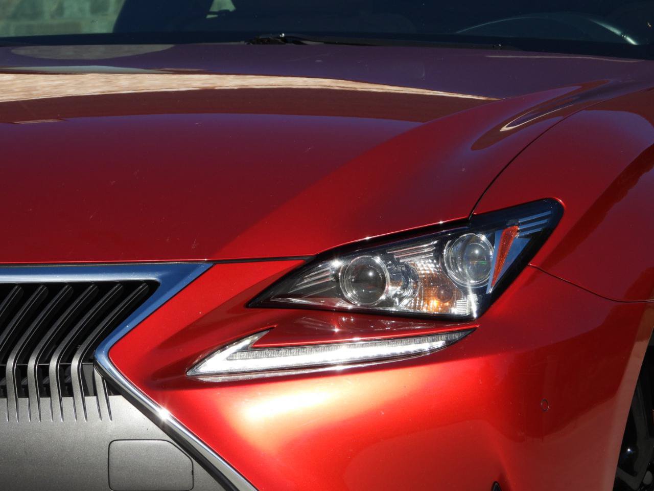 Used 2015 Lexus RC 350 w/ Navigation System Package RWD image 4