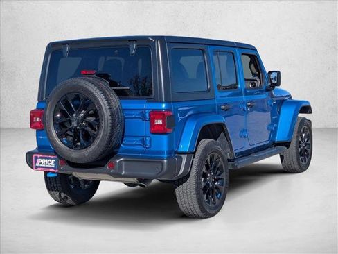 Used 2022 Jeep Wrangler Unlimited Sahara w/ Cold Weather Group image 5