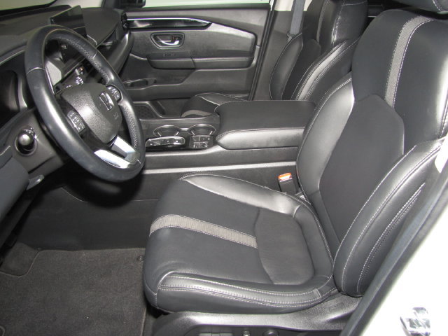 Certified 2025 Honda Pilot EX-L image 31