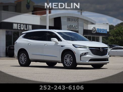 Used 2023 Buick Enclave Essence FWD image 1