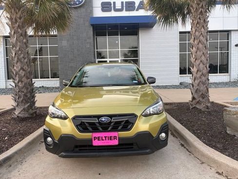 Used 2023 Subaru Crosstrek 2.5i Sport w/ Popular Package #3 AWD/4WD image 2