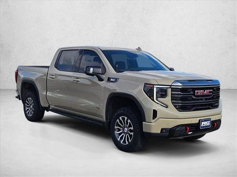 Certified 2023 GMC Sierra 1500 AT4 w/ AT4 Premium Package AWD/4WD image 3