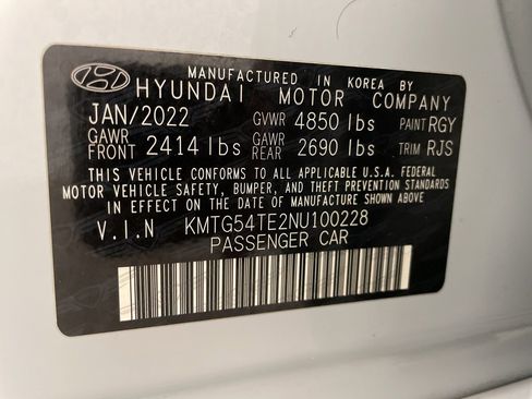 Used 2022 Genesis G70 3.3T image 34