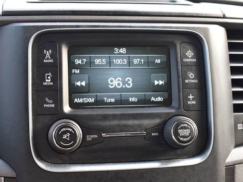 Used 2018 RAM 1500 Express image 31