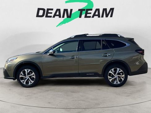 Used 2022 Subaru Outback Touring AWD/4WD image 4