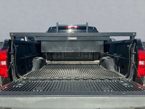 Used 2018 Chevrolet Silverado 1500 LT w/ All Star Edition image 19