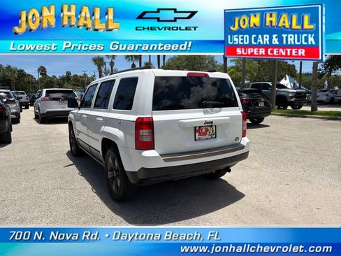Used 2017 Jeep Patriot 75th Anniversary w/ Power Value Group FWD image 6
