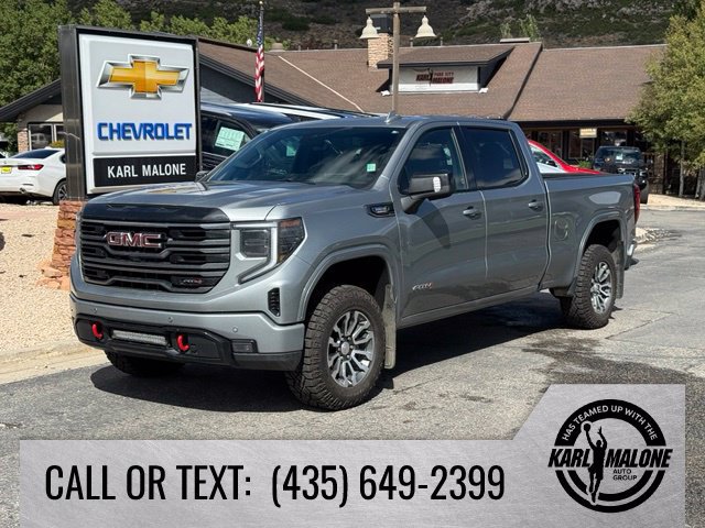 Used 2025 GMC Sierra 1500 AT4 w/ Technology Package AWD/4WD image 1